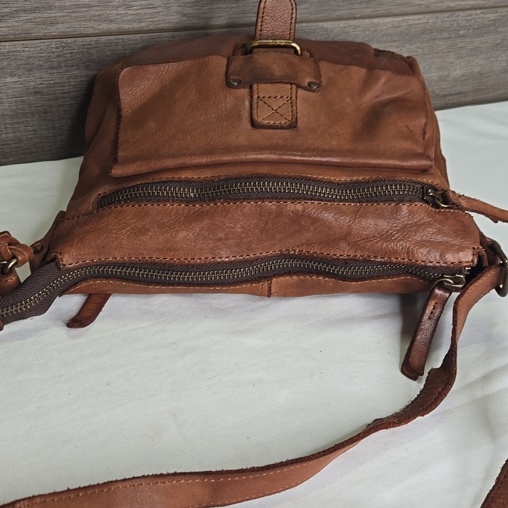 Harbour 2Nd Brown Leather Crossbody Bag - Picture 8 of 9